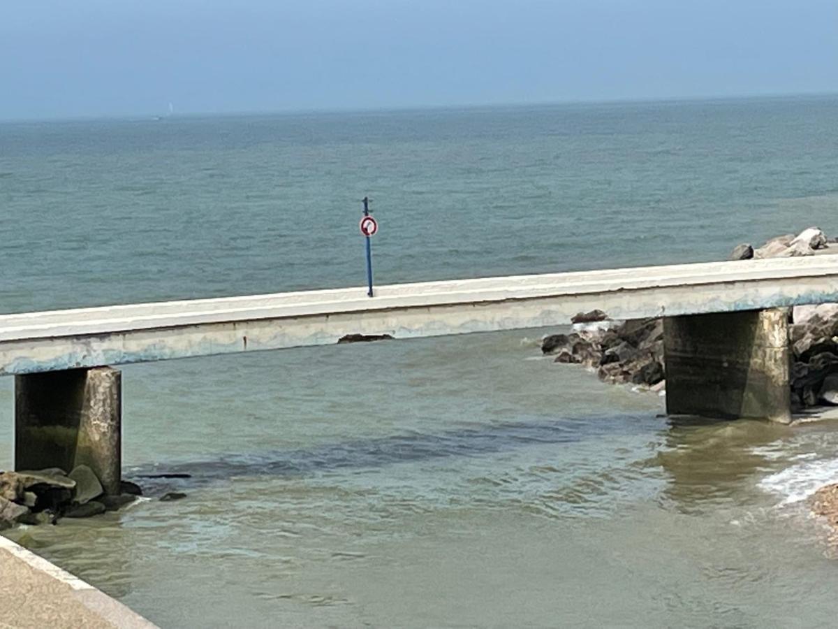 Appartement Wimereux "Les Pieds Dans L'Eau", Parking, Wifi Bagian luar foto